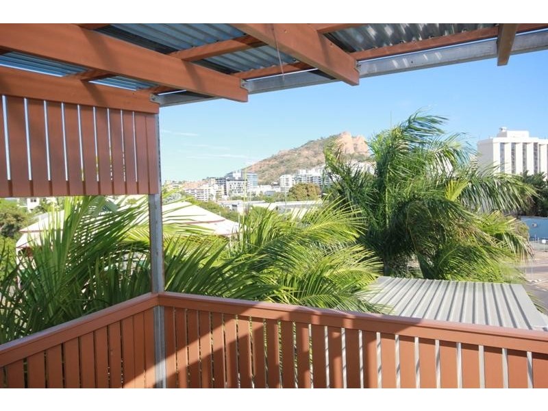 5/33 McIlwraith Street, South Townsville QLD 4810