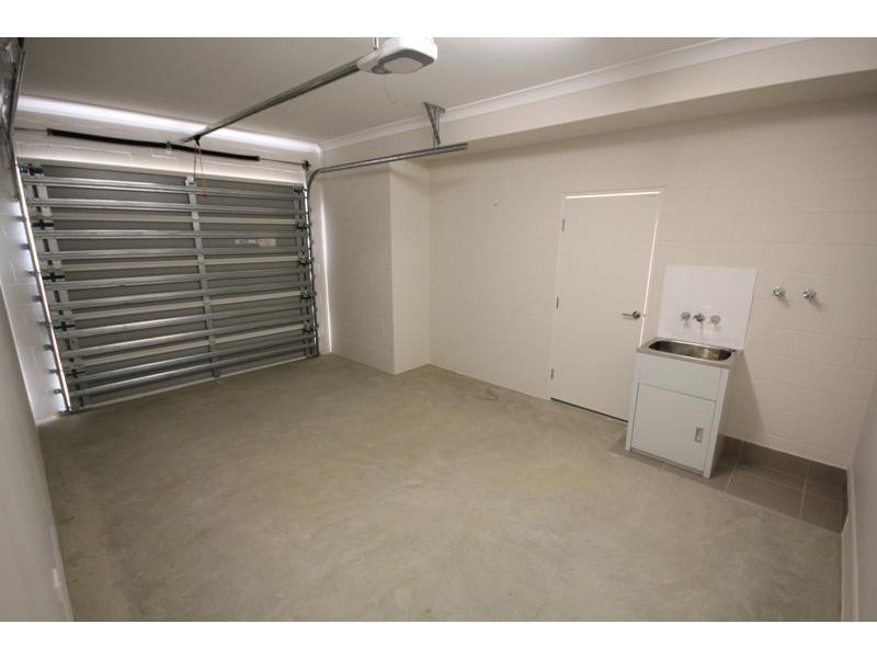 10a Wakeboard Circuit, Kelso QLD 4815