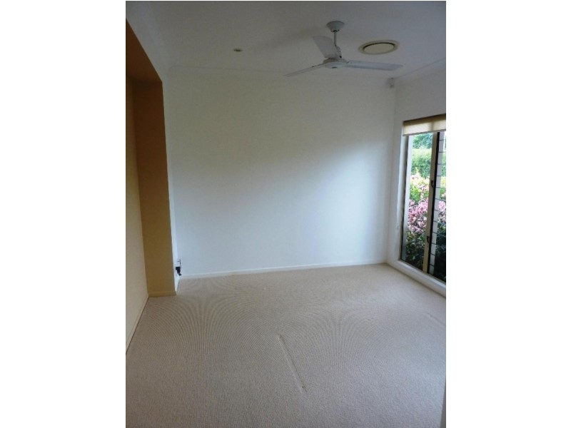 32 Dunlop Street, Kelso QLD 4815