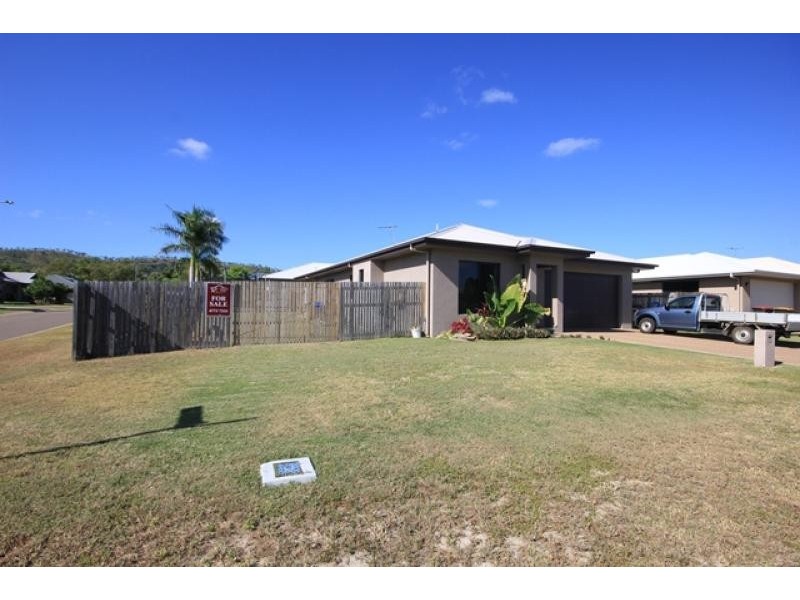 27 Kroymans Drive, Mount Louisa QLD 4814