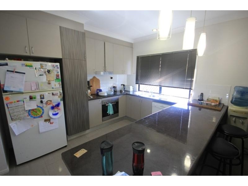 27 Kroymans Drive, Mount Louisa QLD 4814