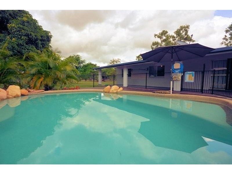 9 Heferen Crescent, Black River QLD 4818