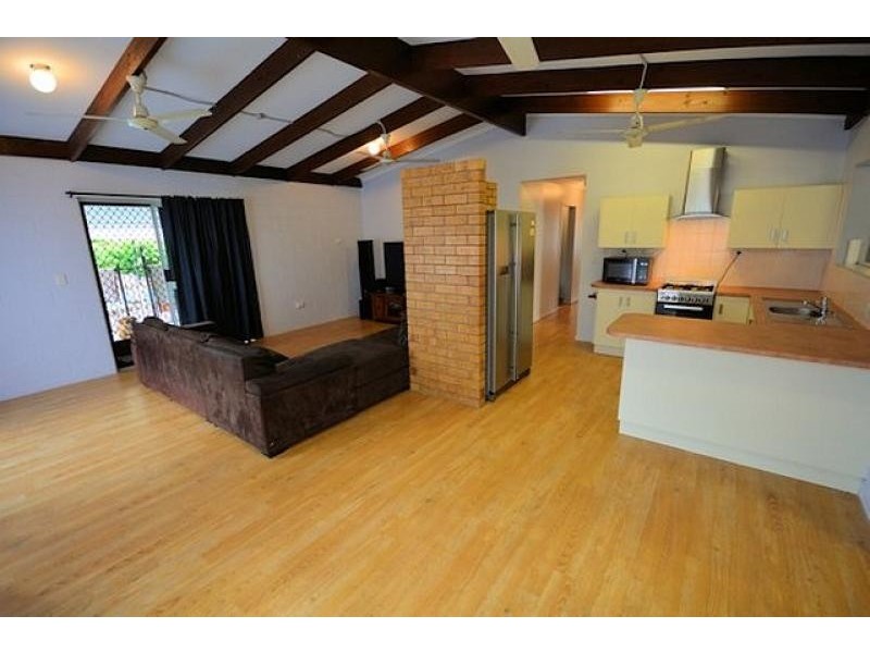 9 Heferen Crescent, Black River QLD 4818