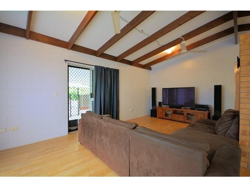 9 Heferen Crescent, Black River QLD 4818