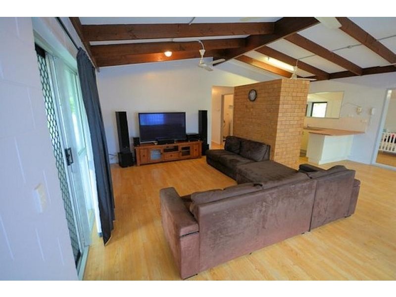 9 Heferen Crescent, Black River QLD 4818