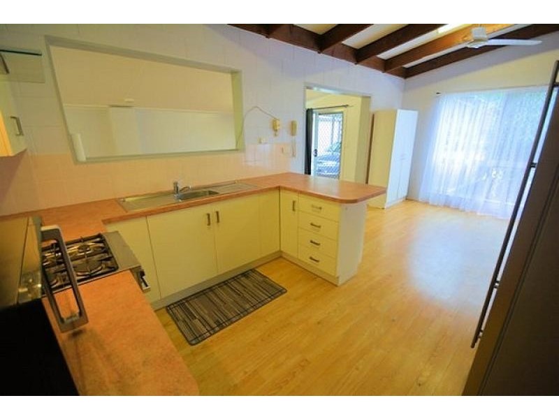 9 Heferen Crescent, Black River QLD 4818