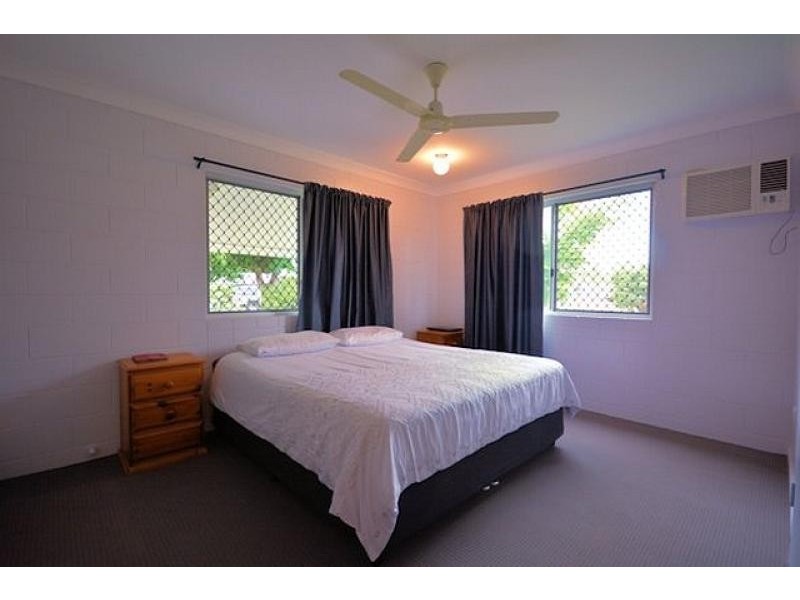 9 Heferen Crescent, Black River QLD 4818