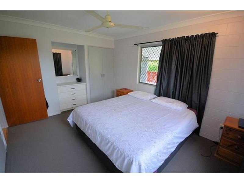 9 Heferen Crescent, Black River QLD 4818