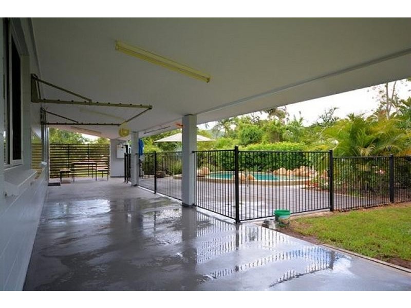 9 Heferen Crescent, Black River QLD 4818