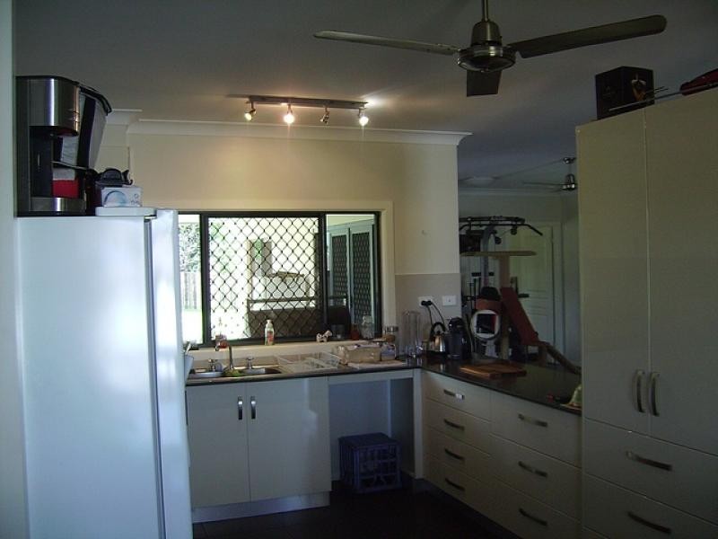 25 Bernard St, Malanda, Tablelands QLD 4680