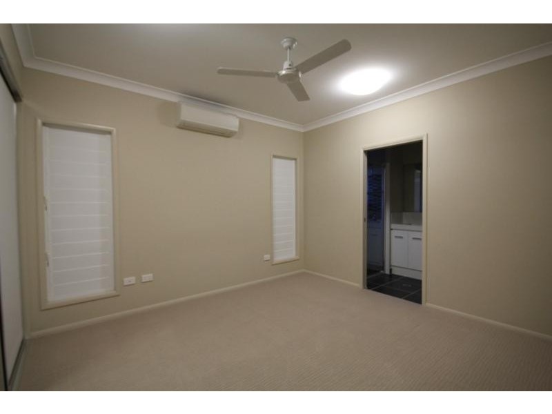 10b Sunhaven Boulevard, Burdell QLD 4818