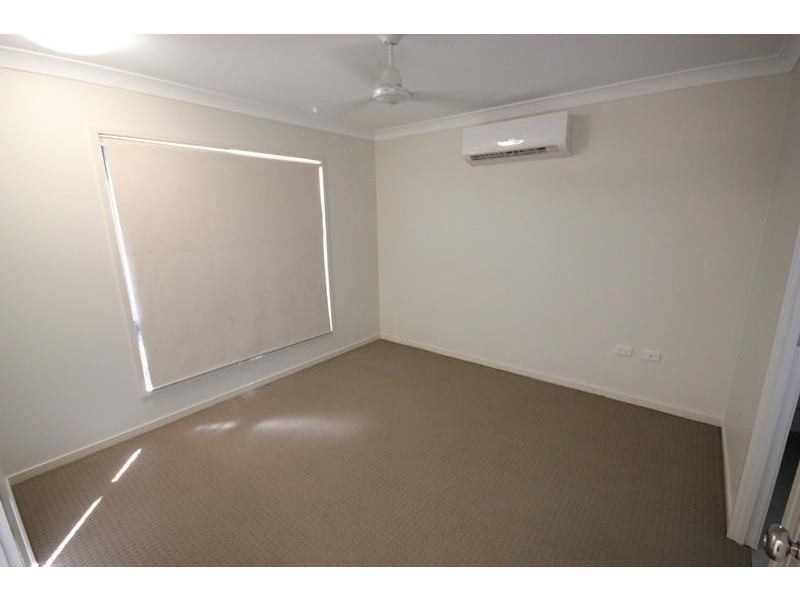 13 Hollanders  Crescent, Kelso QLD 4815