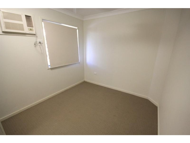 13 Hollanders  Crescent, Kelso QLD 4815