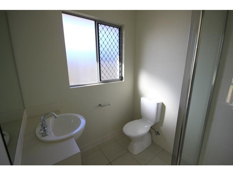 18 Yarra Crescent, Kelso QLD 4815