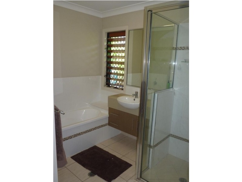 19 yamacutta Court, Burdell QLD 4818