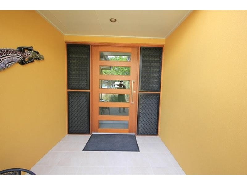 7 Mariala Court, Bushland Beach QLD 4818