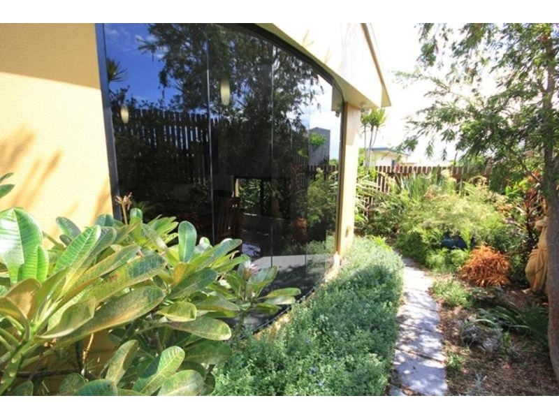 7 Mariala Court, Bushland Beach QLD 4818