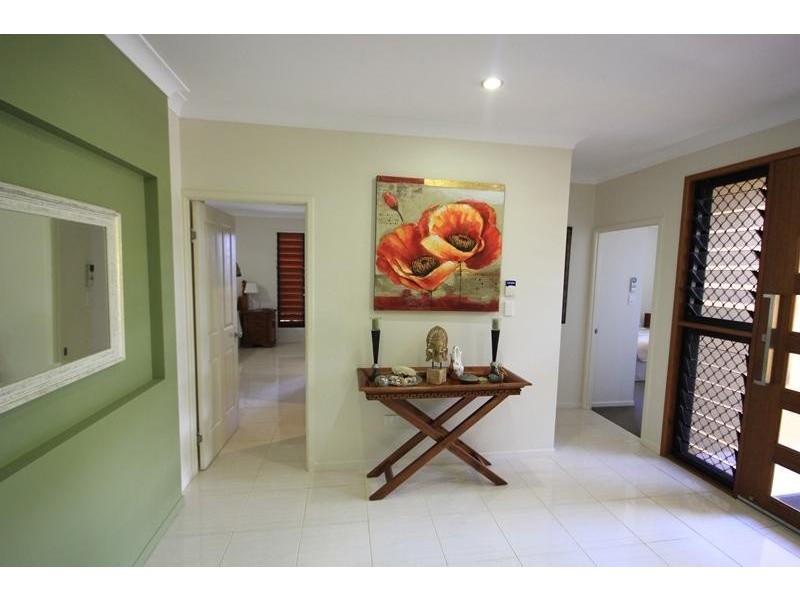 7 Mariala Court, Bushland Beach QLD 4818