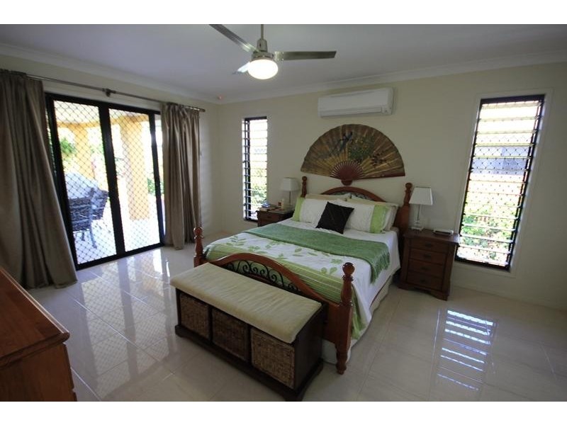 7 Mariala Court, Bushland Beach QLD 4818