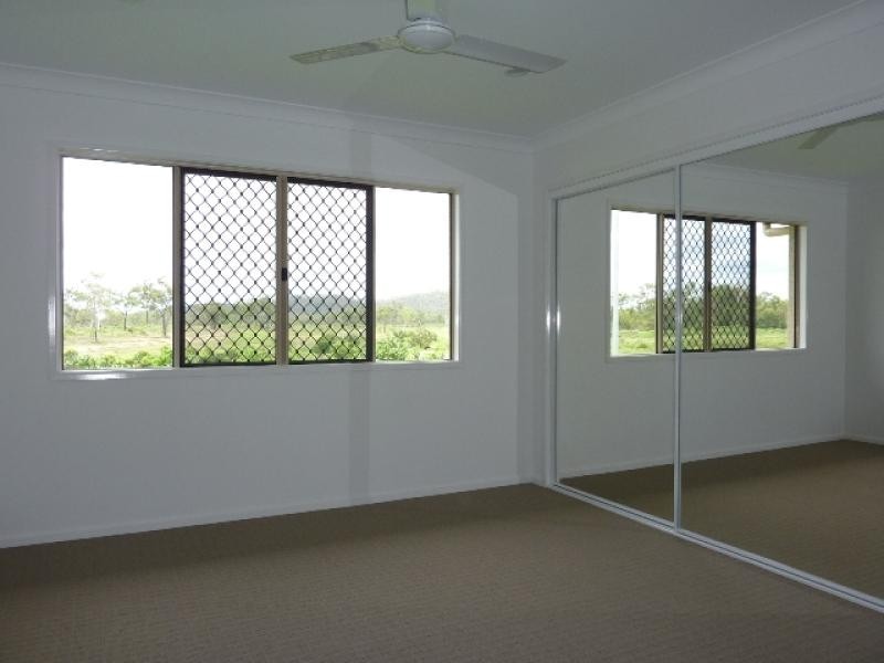 7 Carholm  Court, Kirwan QLD 4817