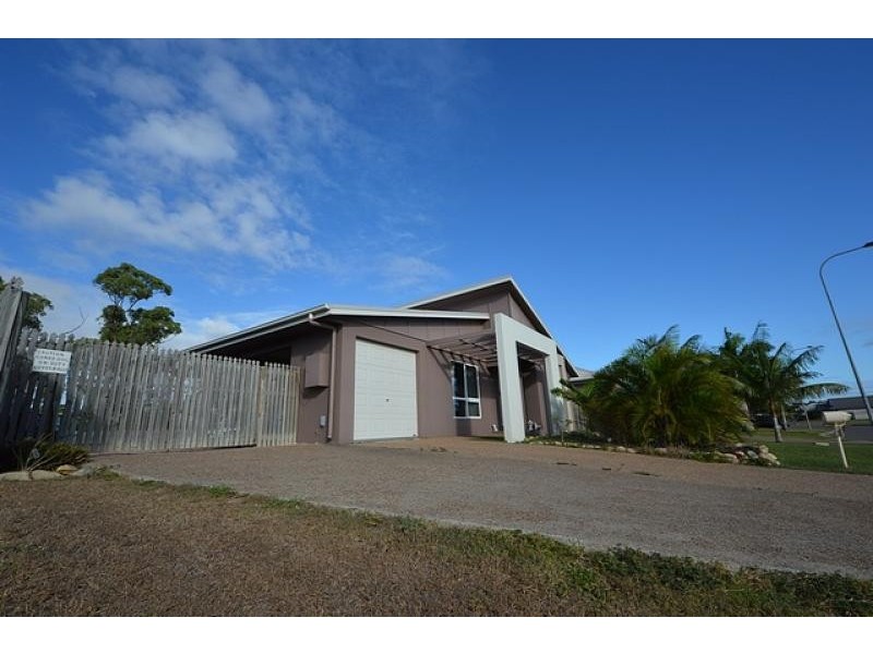 29 Wexford Crescent, Mount Low QLD 4818
