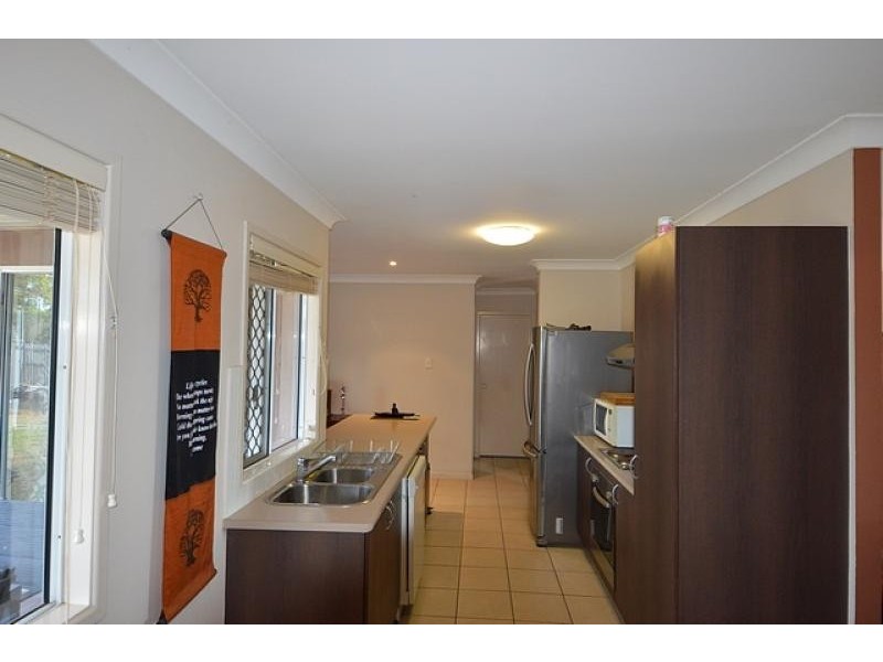 29 Wexford Crescent, Mount Low QLD 4818