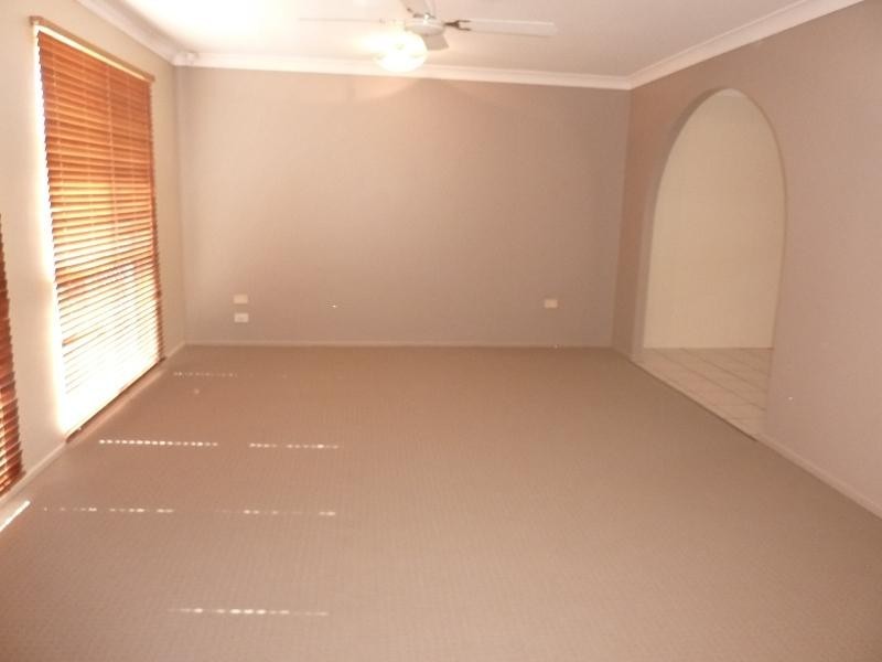 16 CURRAWONG Street, Condon QLD 4815