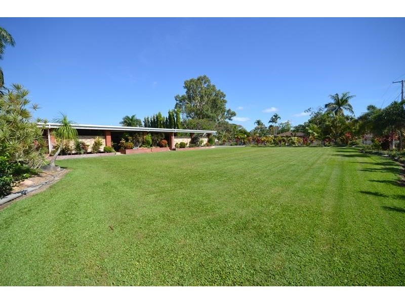 1155 Riverway  Drive, Rasmussen QLD 4815