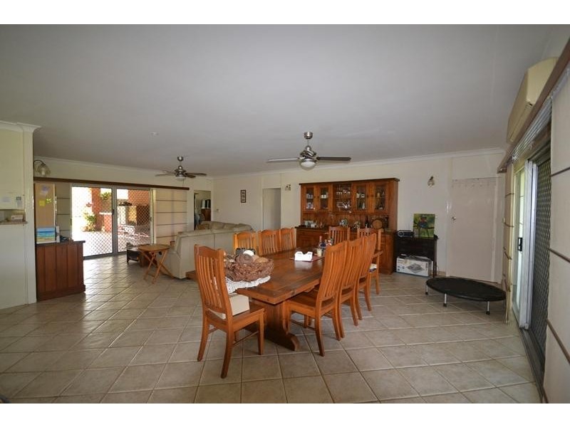 1155 Riverway  Drive, Rasmussen QLD 4815