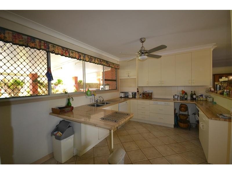 1155 Riverway  Drive, Rasmussen QLD 4815