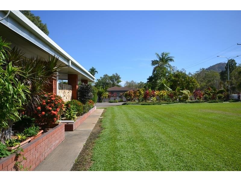 1155 Riverway  Drive, Rasmussen QLD 4815