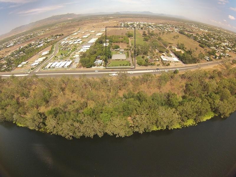 1155 Riverway  Drive, Rasmussen QLD 4815