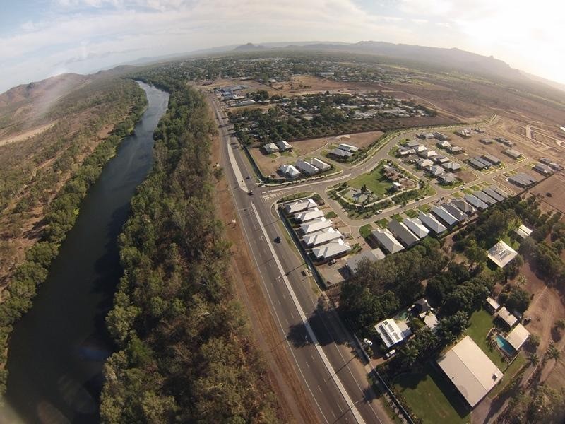 1155 Riverway  Drive, Rasmussen QLD 4815