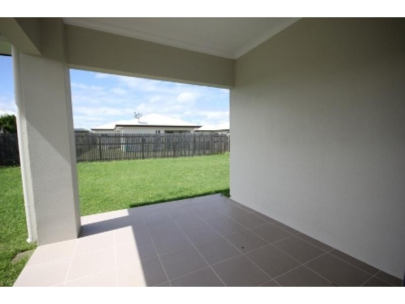 63 Derwent Circuit, Kelso QLD 4815