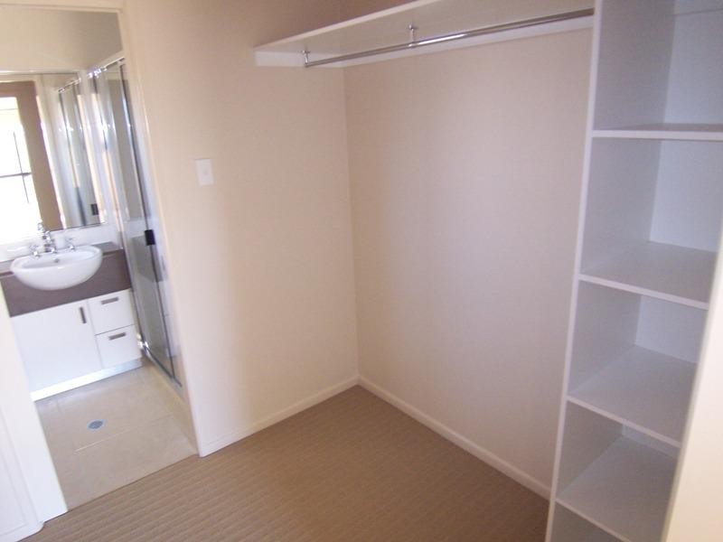 57 Hillock  Crescent, Bushland Beach QLD 4818