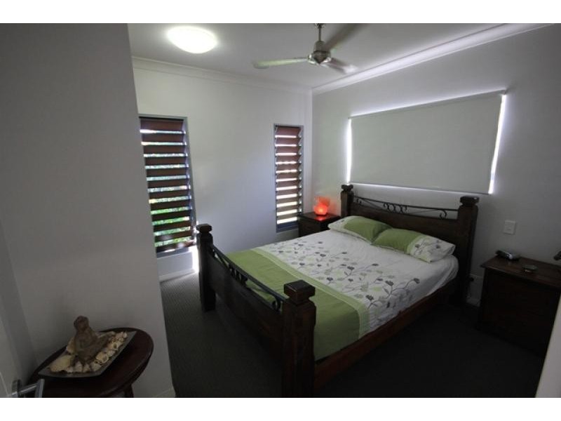 13 Balladonia  Avenue, Mount Low QLD 4818