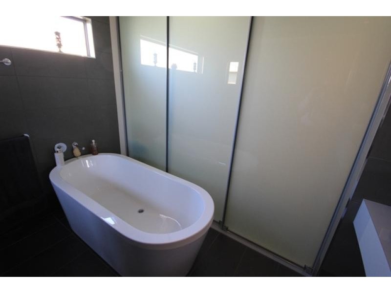 13 Balladonia  Avenue, Mount Low QLD 4818