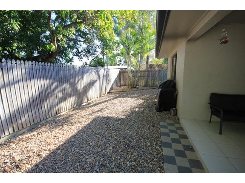 2/9 Jennifer Street, Kelso QLD 4815