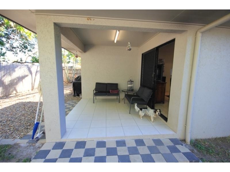 2/9 Jennifer Street, Kelso QLD 4815