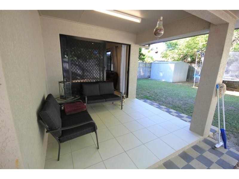 2/9 Jennifer Street, Kelso QLD 4815