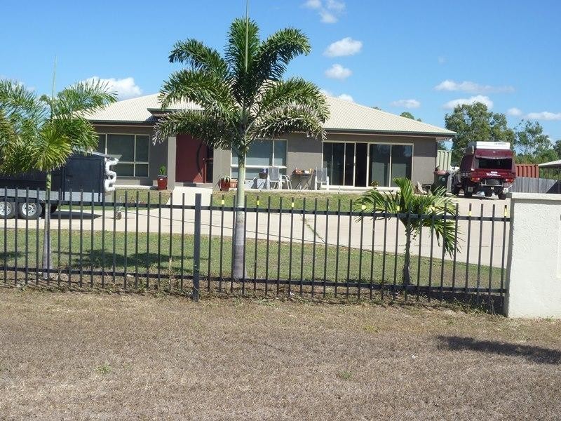 29 South Beck Drive, Rasmussen QLD 4815
