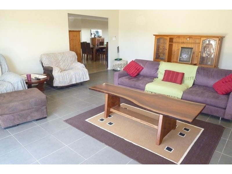 29 South Beck Drive, Rasmussen QLD 4815