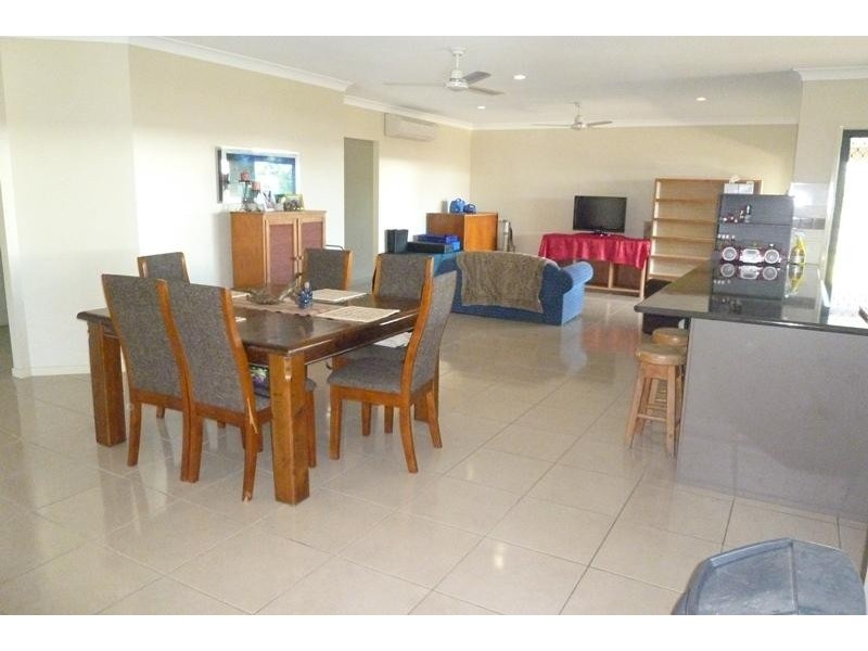 29 South Beck Drive, Rasmussen QLD 4815