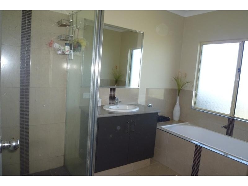 29 South Beck Drive, Rasmussen QLD 4815
