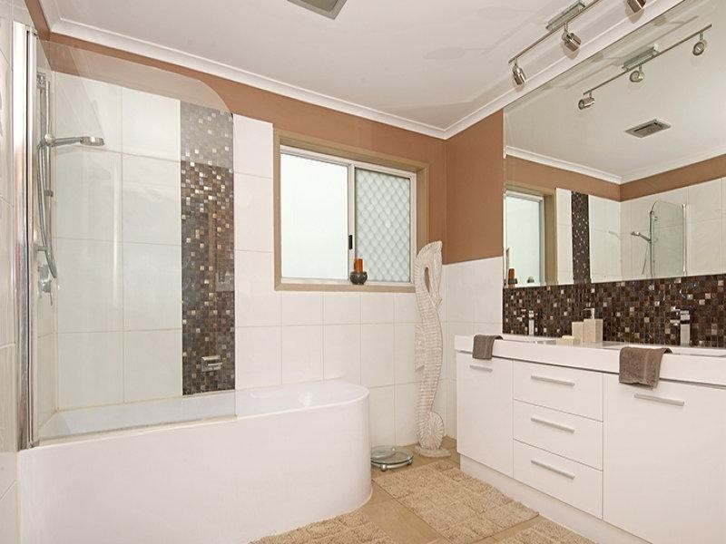 11 Madrid Court, Kirwan QLD 4817