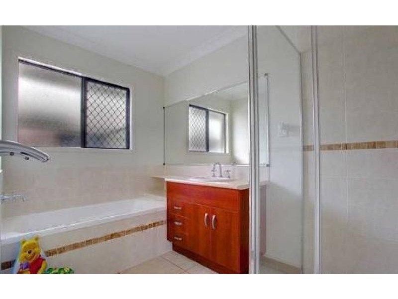 1 Woodhen  Court, Bohle Plains QLD 4817