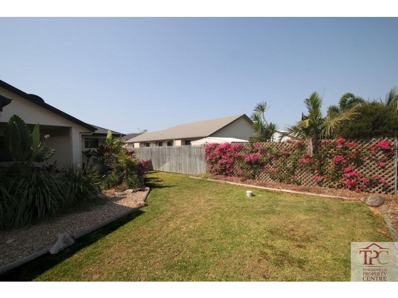 18 Chaimberlane Avenue, Kirwan QLD 4817