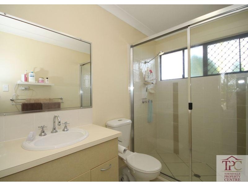 18 Chaimberlane Avenue, Kirwan QLD 4817