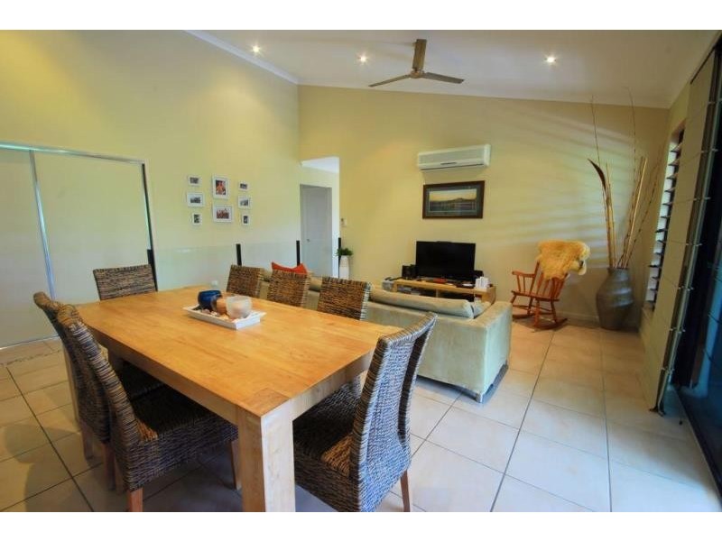 19 Daintree Drive, Bushland Beach QLD 4818