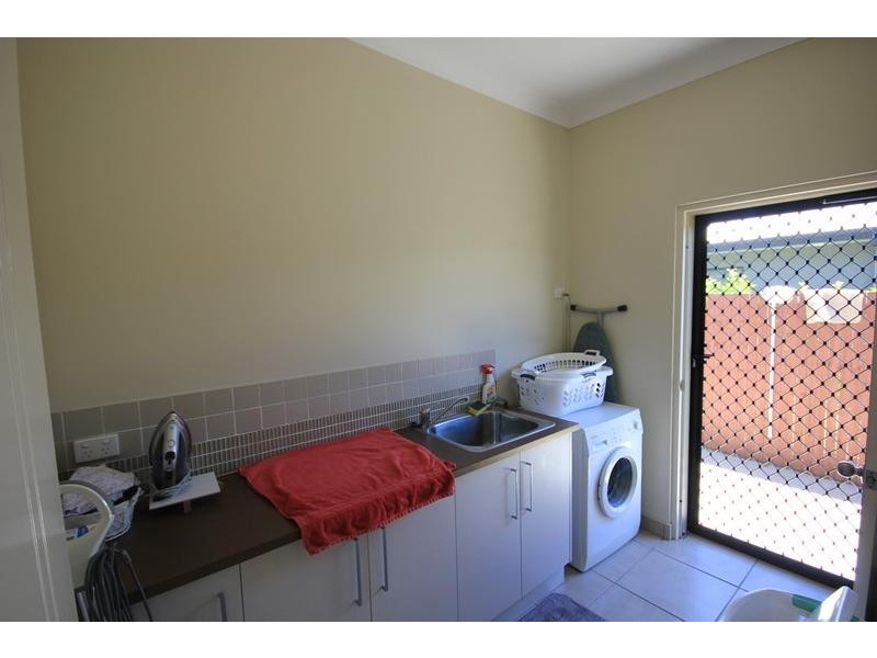 19 Daintree Drive, Bushland Beach QLD 4818
